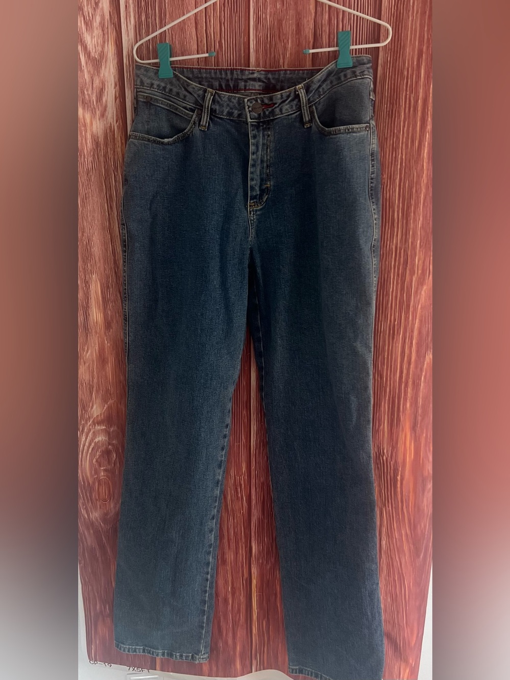 Women’s Wrangler Dark Blue Straight-Leg Jeans